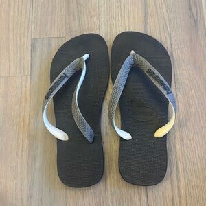 WOMENS SANDALS